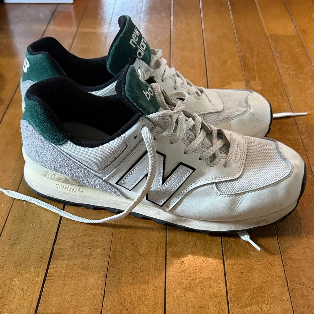 New Balance White Sneakers with Green Tongue and Black Details - Picture 2 of 5